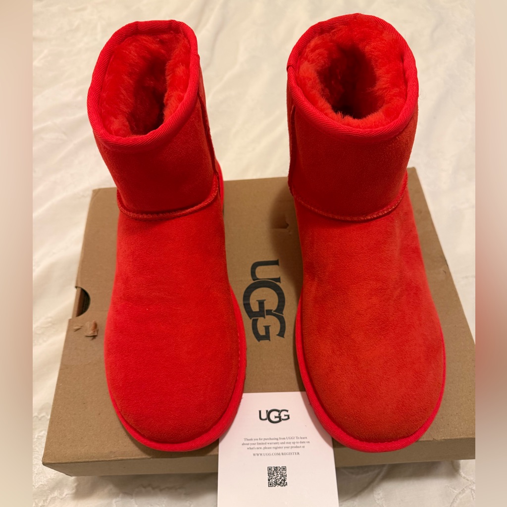 Ugg Classic Mini
